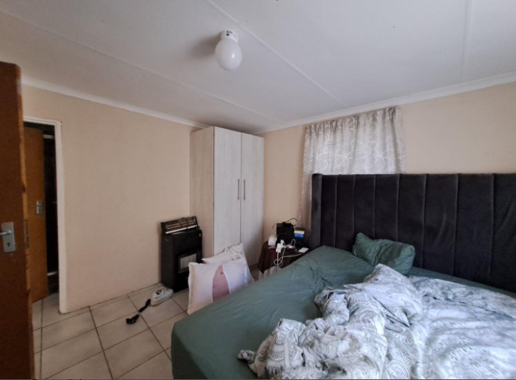 6 Bedroom Property for Sale in Aliwal North Eastern Cape